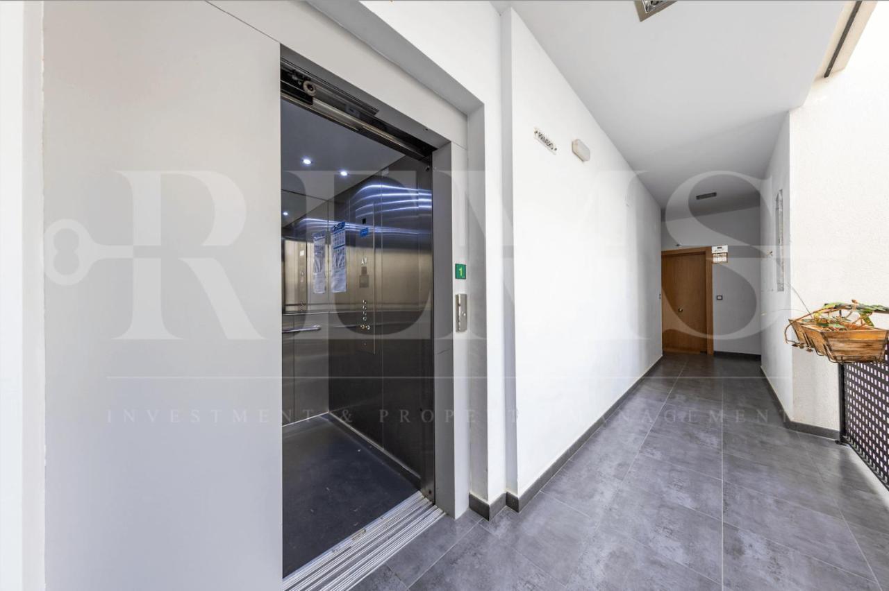 Relaxing Apartment With Parking In The Center By Rems Málaga Kültér fotó